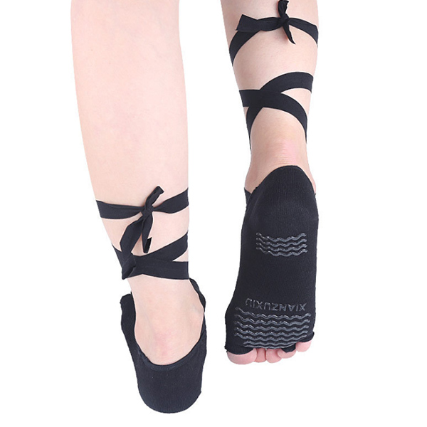 New Arrival Daily Use Hot selling spandex fibre yoga socks ZG-S15