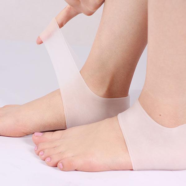 Silicone Gel Heel Sock Protector for dry cracked skin moisturising Foot Care with anti slip cushion pad ZG-403